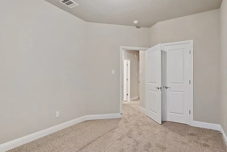 838 Poppie Ln — Photo 12