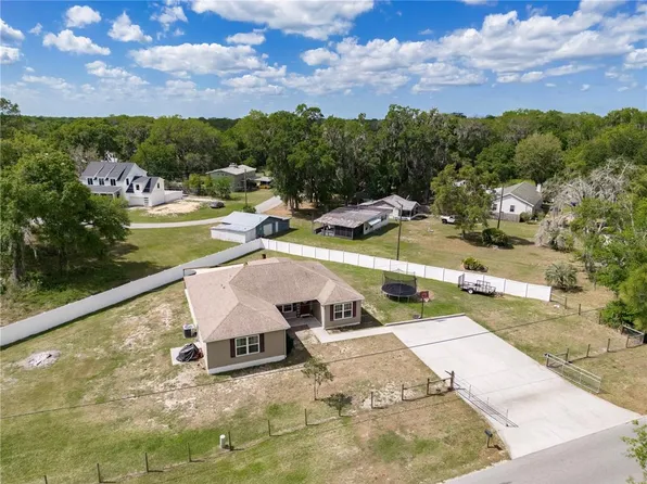 4504 County Road 300, Lake Panasoffkee, FL 33538