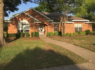 720 Andalusia Trl, Desoto, TX 75115