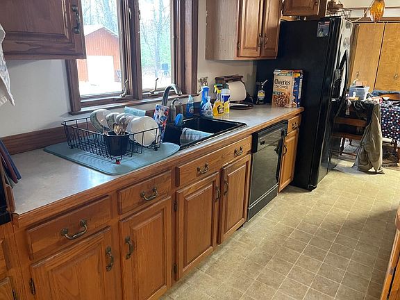 3rd image of 2076 Ann Arbor Dr