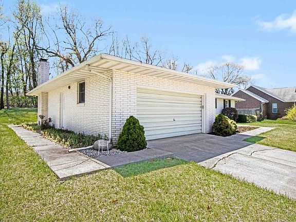 2nd image of 26272 Whippoorwill Dr
