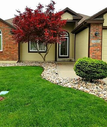 4th image of 1205 NW Boxelder Ct