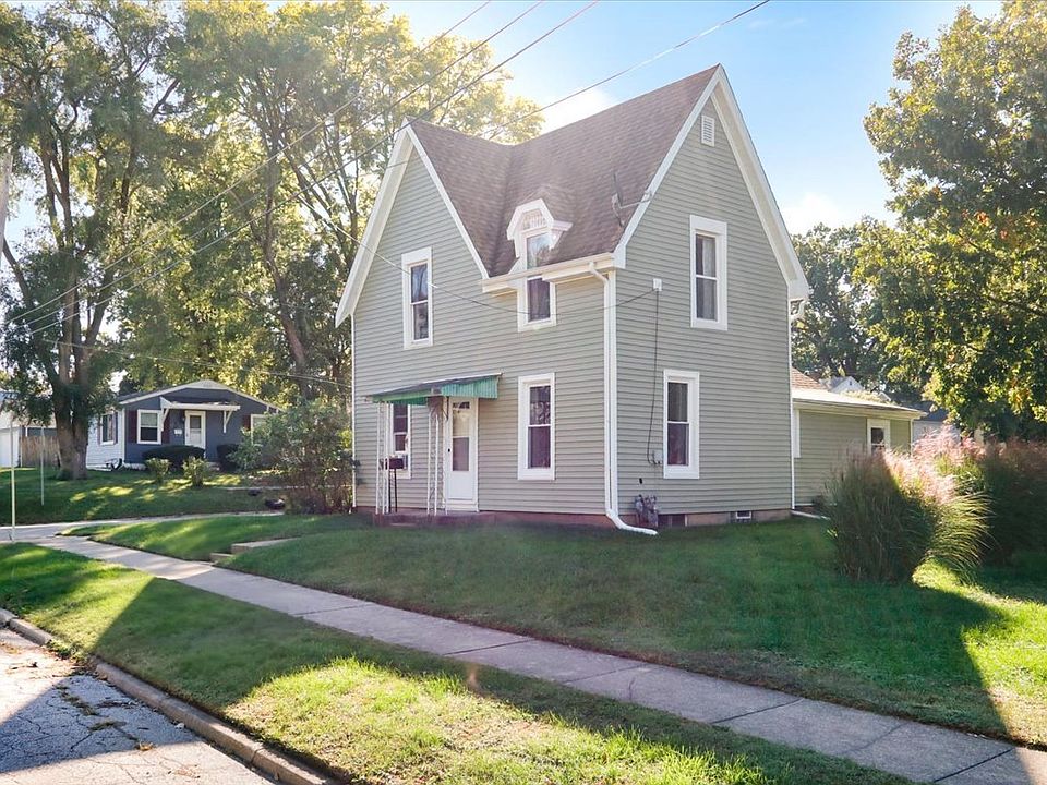 1st image of 1102-1104 W Mill St