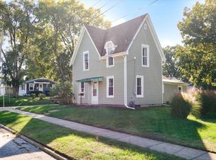 1102-1104 W Mill St, Bloomington, IL 61701