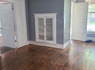 319 W 2nd Ave, Monmouth, IL