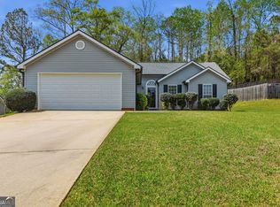 312 Preakness Dr, Lagrange, GA 30241