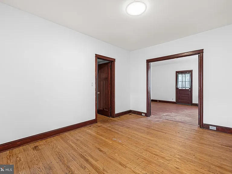 315 Elrino St — Photo 5