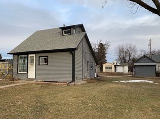 109 N 5th St, Newman Grove, NE 68758