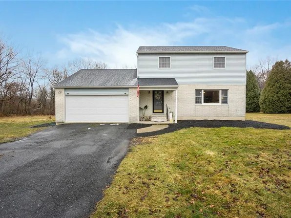 1224 Greenway Ln, Kunkletown, PA 18058