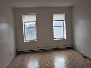 247 Johnson Ave APT 8B, Brooklyn, NY 11206