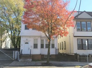 812 S 19th St, Newark, NJ 07108