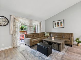 3739 Foss Rd, Saint Anthony, MN 55421