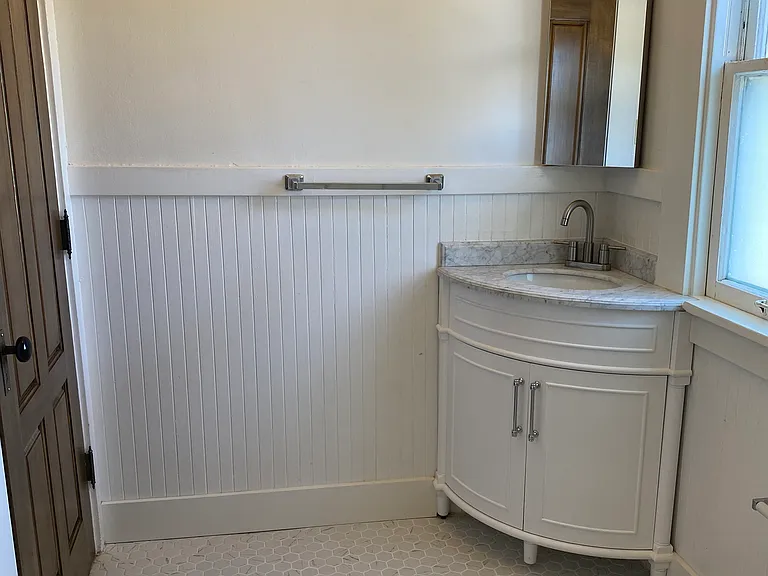 578 Broadway — Photo 22