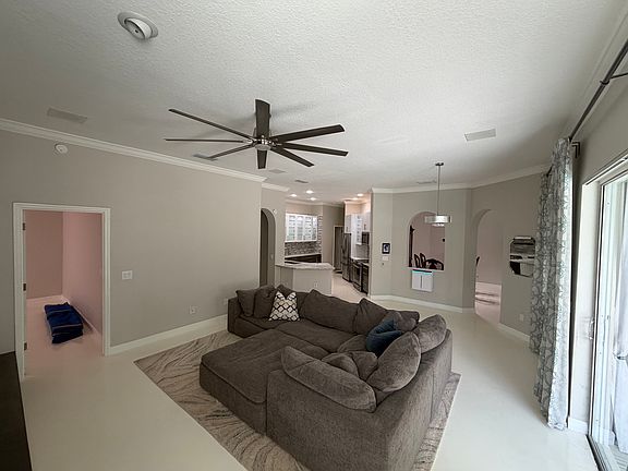 2nd image of 836 Ashbrooke Ct