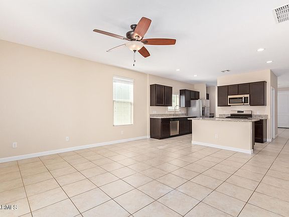 4th image of 33095 N Ash Tree Ln