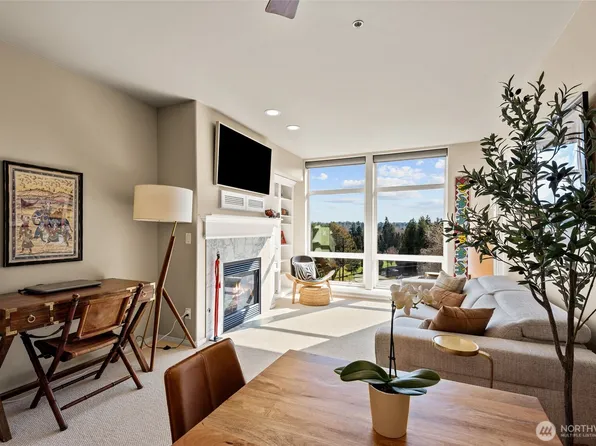 3221 SW Avalon Way #412, Seattle, WA 98126