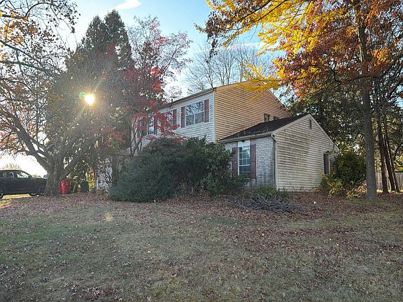 4th image of 770 Parmentier Rd