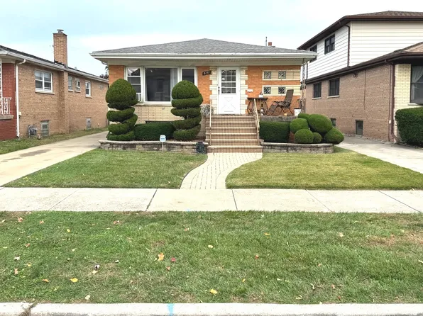 8737 S Richmond Ave, Evergreen Park, IL 60805