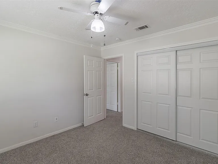 2643 Hodges Bend Cir — Photo 24