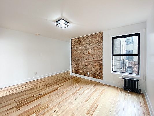 1st image of 530 W 147th St #42