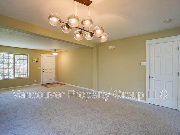 5th image of 2217 NE 94th Ct