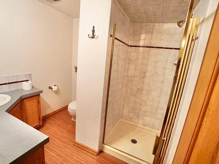 2363 S Jamaica St — Photo 21