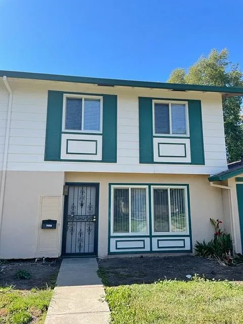 27432 Ponderosa Ct