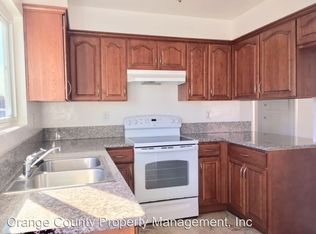 6042 Lime Ave APT D, Cypress, CA 90630