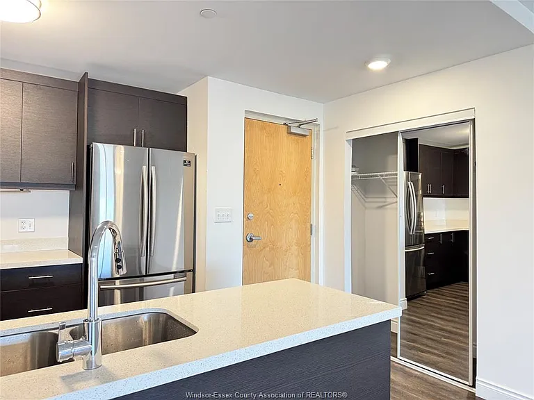 1675 Banwell Rd #406 — Photo 3