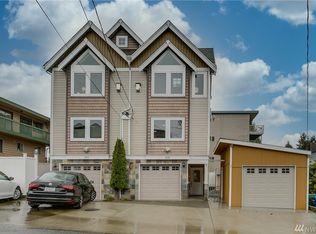 215 N 117th St, Seattle, WA 98133