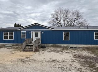 123 1st Ave NW, Waucoma, IA 52171