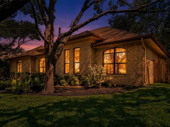 8312 Saber Creek Trl, Austin, TX 78759