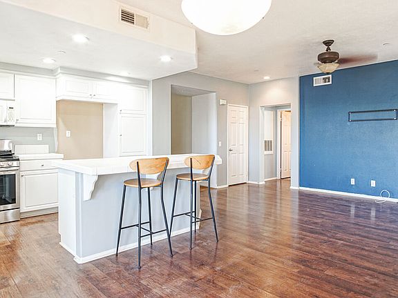 5th image of 8158 Garden Park St