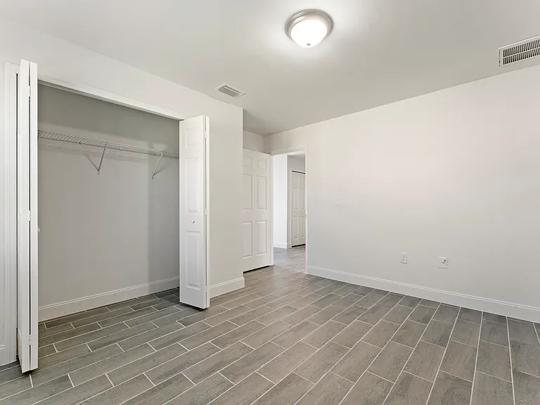 2nd bedroom with closet