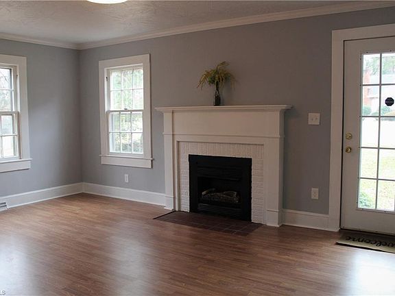 3rd image of 298 Westover Dr