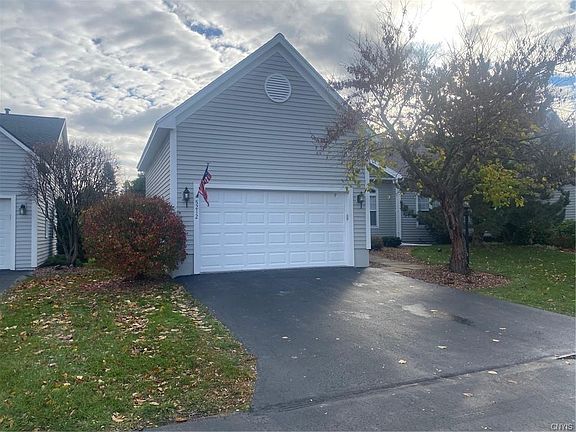2nd image of 5212 Hook Cir