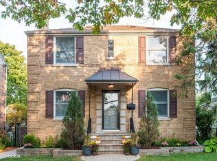25 N Delphia Ave, Park Ridge, IL 60068