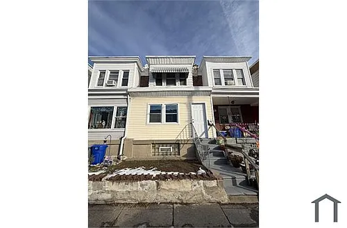 209 Linton St Photo 1