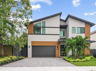 2125 SE 10th Ave, Fort Lauderdale, FL 33315