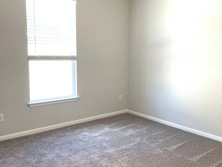 1104 Coulee Dr — Photo 29