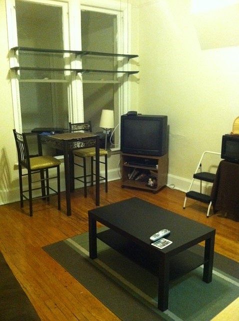 1st image of 4623 N Hermitage Ave APT 2r