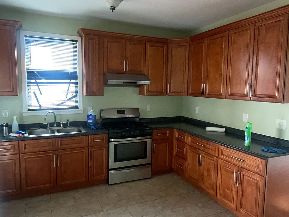 125 W Elm St #1