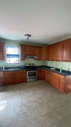125 W Elm St #1 Photo 1