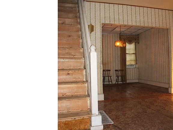 2nd image of 1614 S Orkney St
