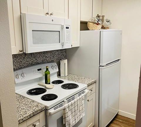 5th image of 1289 Balboa Ct