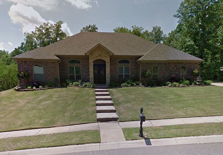 1st image of 909 Nature Way Dr
