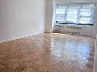 10 Huron Ave APT 1E, Jersey City, NJ 07306
