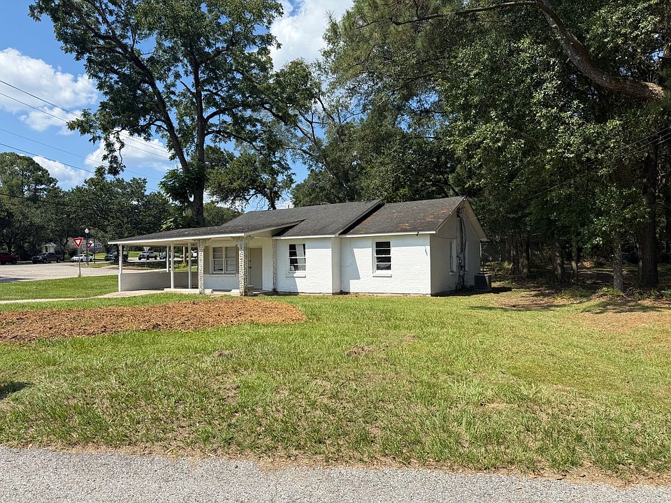 2nd image of 4622 Sunset Dr S