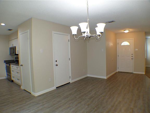 4th image of 330 Linkwood Dr