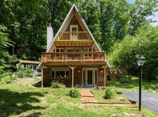 527 Tranquility Dr, Highland Lakes, NJ 07422